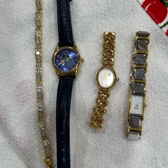 Disney Accessories - Used Disney watch lot